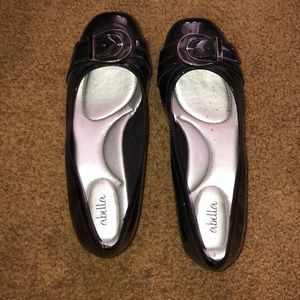 Abella Black flats